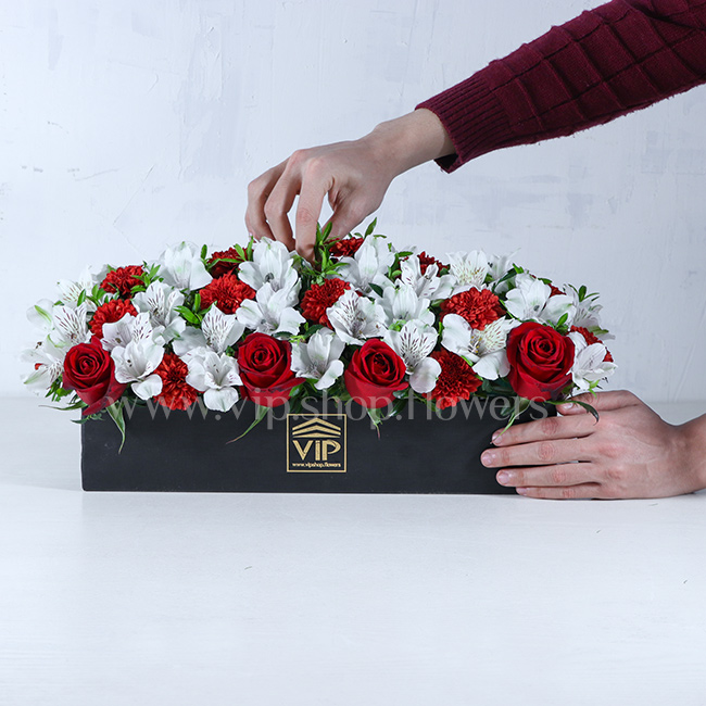 گل سفید قرمز- گلفروشی آنلاین VIP Shop