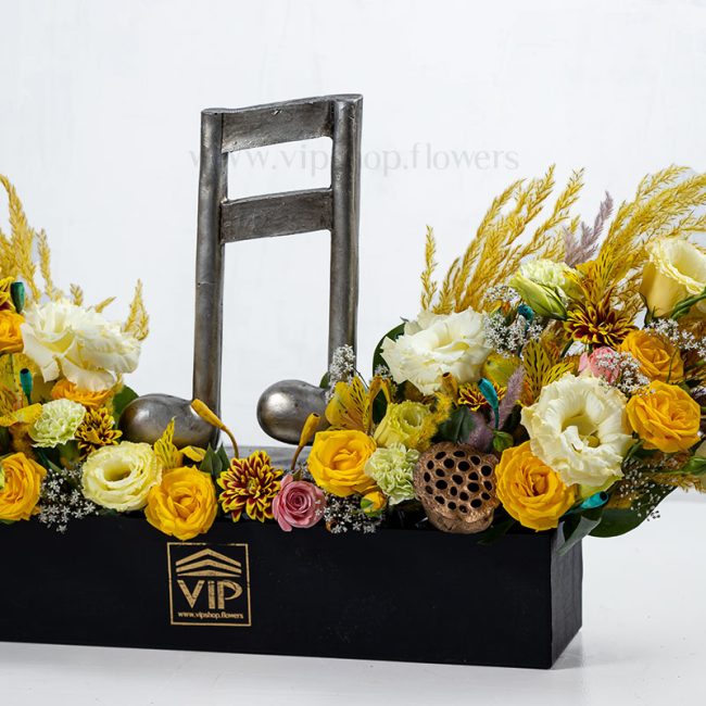 چعبه گل و مجسمه موسیقی، بسیار ویژه است.