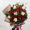 دسته گل متفاوت آلسترومریا و رز سفید - گلفروشی آنلاین VIP Shop