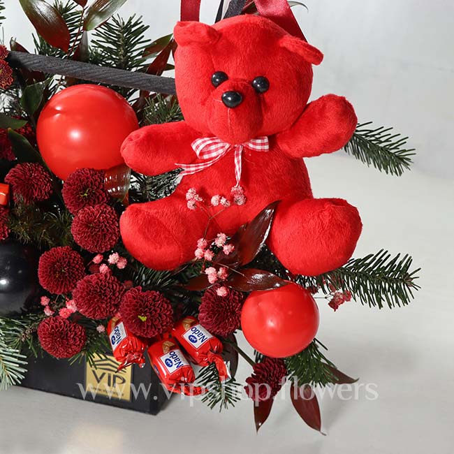 باکس گل ولنتاین داوودی همراه با عروسک خرس - گلفروشی آنلاین VIP Shop