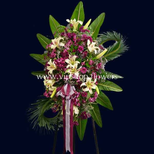 تاج گل پایه دار یک طبقه تبریک لیلیوم داوودی- گلفروشی آنلاین VIP Shop