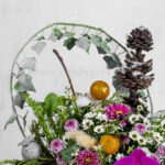 گوی های طلایی باکس کریسمس 6 زیبا اند.