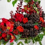 گل های رز باکس گل کریسمس چراغدار خاص است.