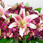 گل رومیزی سخنرانی و تریبون بسیار ویژه است.