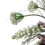 گل مصنوعی هدیه ای ماندگار است.