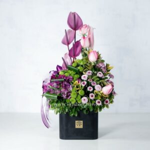 جعبه گل فانتزی رز و آنتوریوم- گلفروشی آنلاین VIP Shop