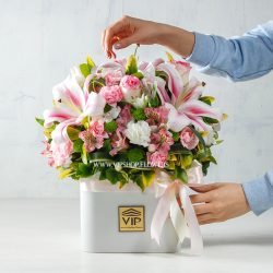 جعبه گل رز اورینتال و آلسترومریا- گلفروشی آنلاین VIP Shop