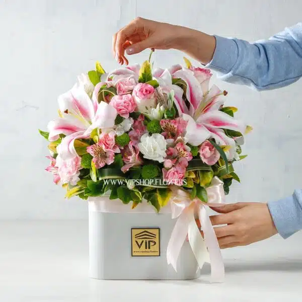 جعبه گل رز اورینتال و آلسترومریا- گلفروشی آنلاین VIP Shop