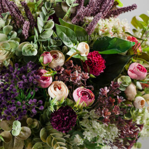 گل پیونی مصنوعی جلوه خاص و طبیعی دارد.