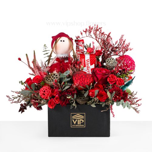 باکس گل و شکلات طلایی متفاوت - گلفروشی آنلاین VIP Shop