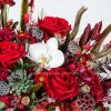 باکس گل قشنگ گل های تازه دارد.