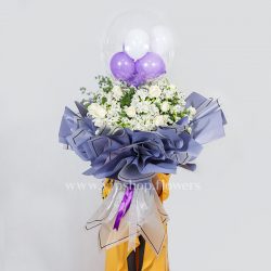 دسته گل لوکس رز همراه با بادکنک - گلفروشی آنلاین VIP Shop