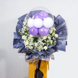 دسته گل لوکس رز همراه با بادکنک - گلفروشی آنلاین VIP Shop