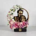 گل و مجسمه لاکچری با تم رنگی صورتی- گلفروشی آنلاین VIP Shop