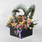 خرید گل و مجسمه نوستالوژی با هازمونی رنگ جذاب - گلفروشی آنلاین VIP shop