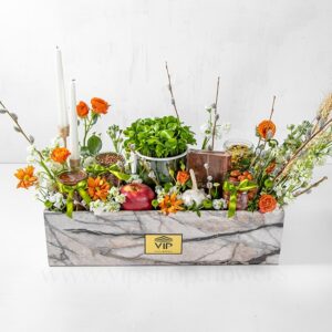 خرید اینترنتی جعبه گل سال جدید ابر و باد