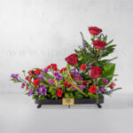 خرید اینترنتی آسان جعبه گل مشکی گل رزهلندی