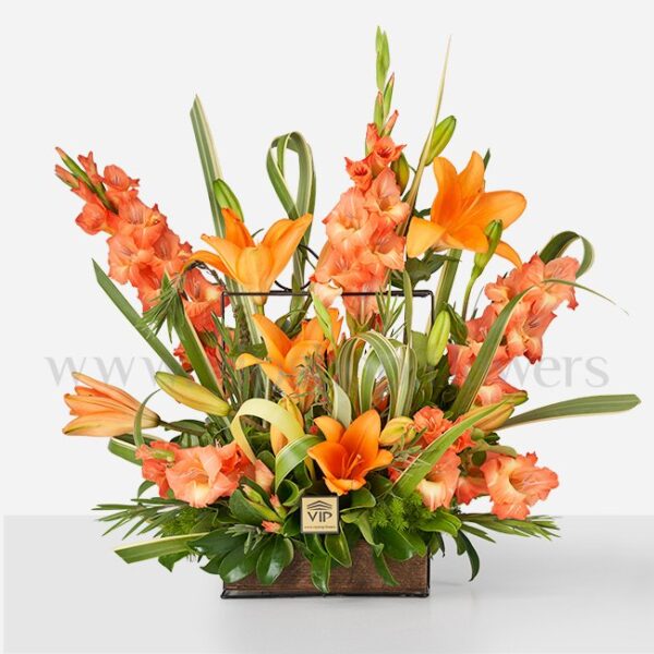 باکس گل چوبی جدید لیلیوم نارنجی درخشنده است.