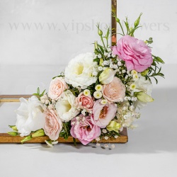 باکس شیشه ای گل جهت تزیین وسایل هدیه عروس و داماد