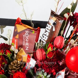 بسته گل و شکلات L12 - 3