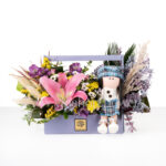 باکس گل صورتی لیلیوم همراه با عروسک