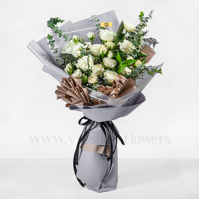 دسته گل رز هلندی سفید با روبان مشکی