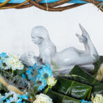 سمبل ماه بهمن دلو است.