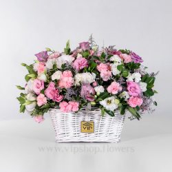 سبد گل لیسیانتوس با طراحی خاص
