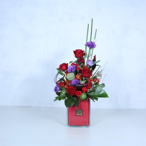 گل های تازه و سرحال را از شهر اصفهان خریداری کنید