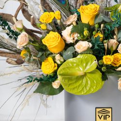 باکس گل فانتزی با ریشه چوب