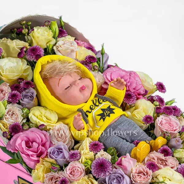 باکس گل گهواره ای به همراه عروسک