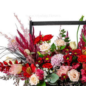 جزئیات باکس گل داوودی بسیار خیره کننده است.