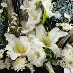 گل لیلیوم برای ابراز همدردی یک گل مناسب است.