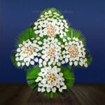 تاج گل 5 طبقه ترحیم بهترین انتخاب برای برای تسلیت گفتن است.