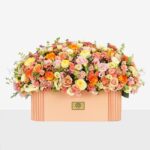 باکس گل نارنجی پاستلی بسیار خاص و زیباست.