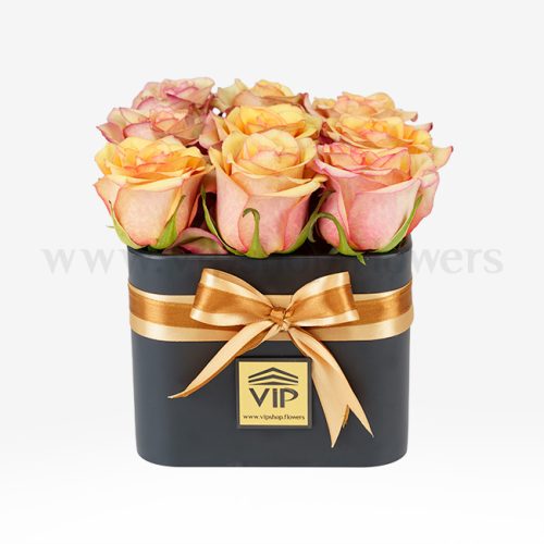 باکس گل رز 9 تایی وینتیج بسیار زیبا و خاص است.