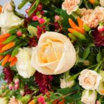 گل رز نباتی در باکس گل سطلی بسیار خاص است.