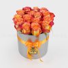باکس گل گرد رز آتشین خاص و مناسب برای هر شخصی است.
