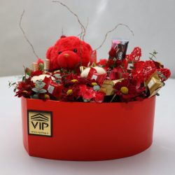 بسته گل و شکلات L30 - 5