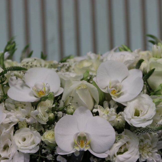 sympathy flower no F69 4