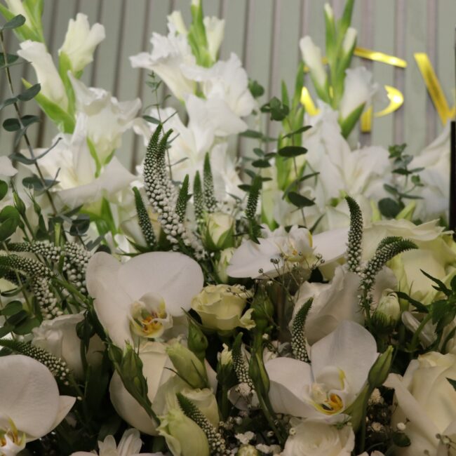 sympathy flower no F70 3